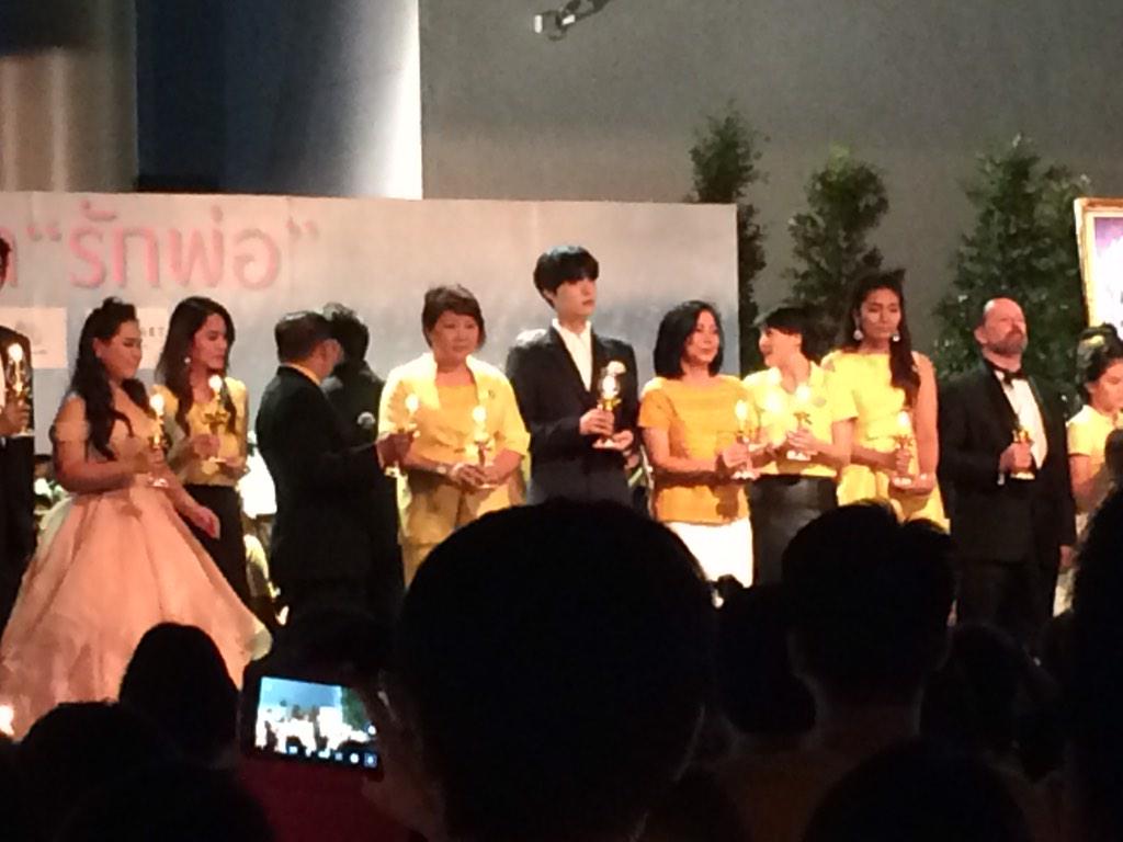 gnibil's tweet image. ถวายพระพรที่พารากอนกับอันแจฮยอนโอป้าาาา #ahnjaehyeonfanmeetinginthailand #blizzcon2014