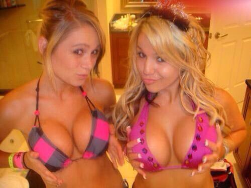 full_cups's tweet photo. #FullCups tatas http://t.co/bl23yFzX92