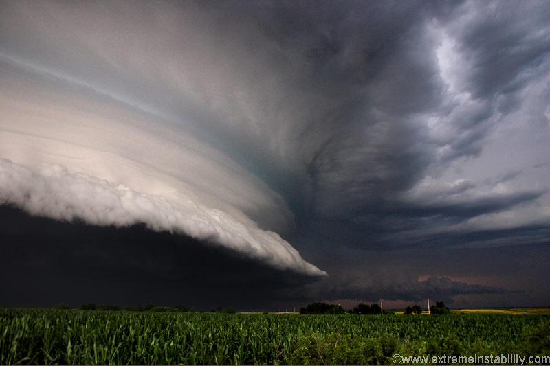 Weather_Beauty's tweet photo. Thunderstorm http://t.co/2a1jduluq9