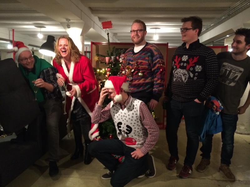 BachMortensen's tweet photo. #fhxmas Company photo @bellmetric http://t.co/xHO1MidRqG