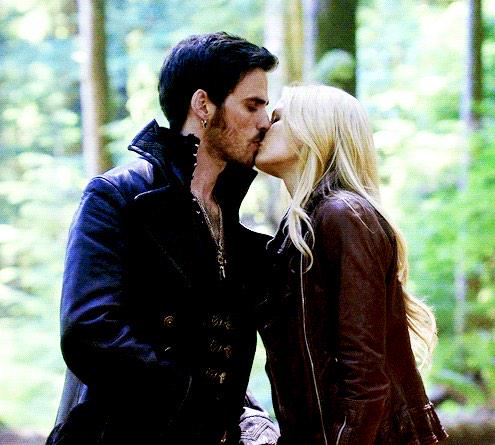 Rt Or fav(OUAT) tweet media