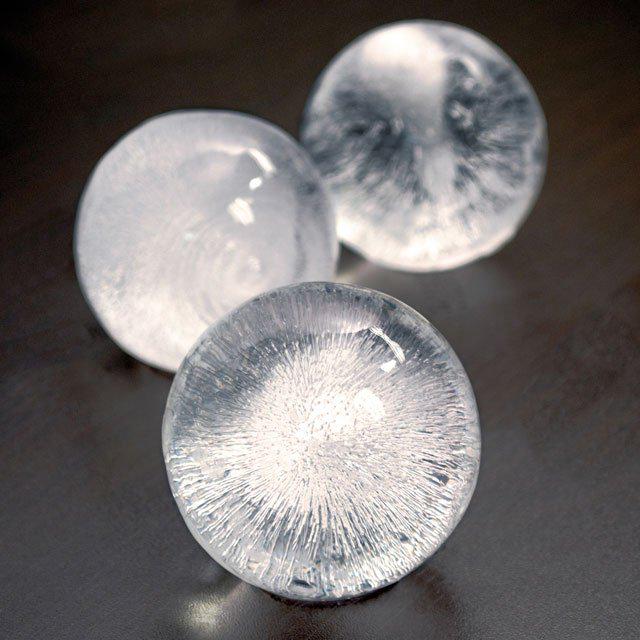Stuff4Gents's tweet photo. Tovolo Ice Sphere Mold  http://t.co/XumvSvpAKK   via @Dudepins #Shop Cool.Manly.Gear http://t.co/2s6qYMdB4v