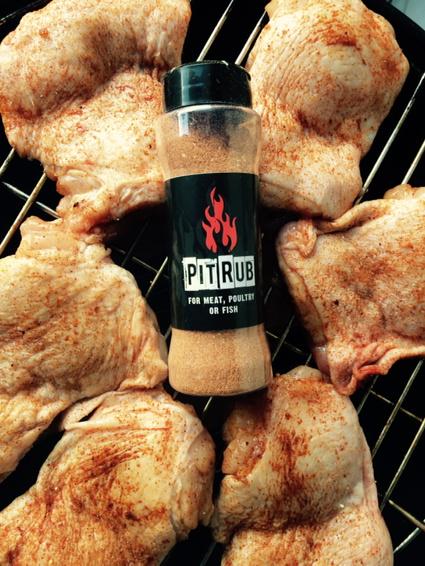 MacsBBQ's tweet image. Testing #Pitrub on chicken for lunch @TheFlamePit #BBQ #Tasty