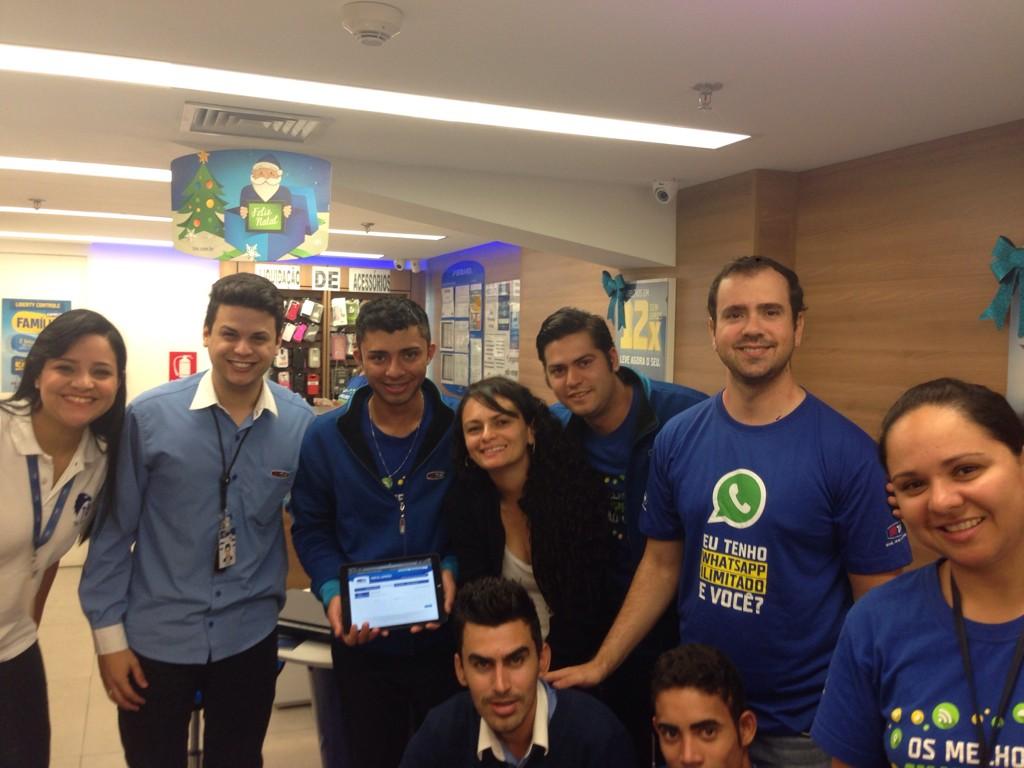 jennymayqueiroz's tweet photo. Treinamento DSF móvel - IPad no Brasília Shopping @Power_Dealer @anderindalecio @leoqueiroztim http://t.co/Ri7upV2ES8