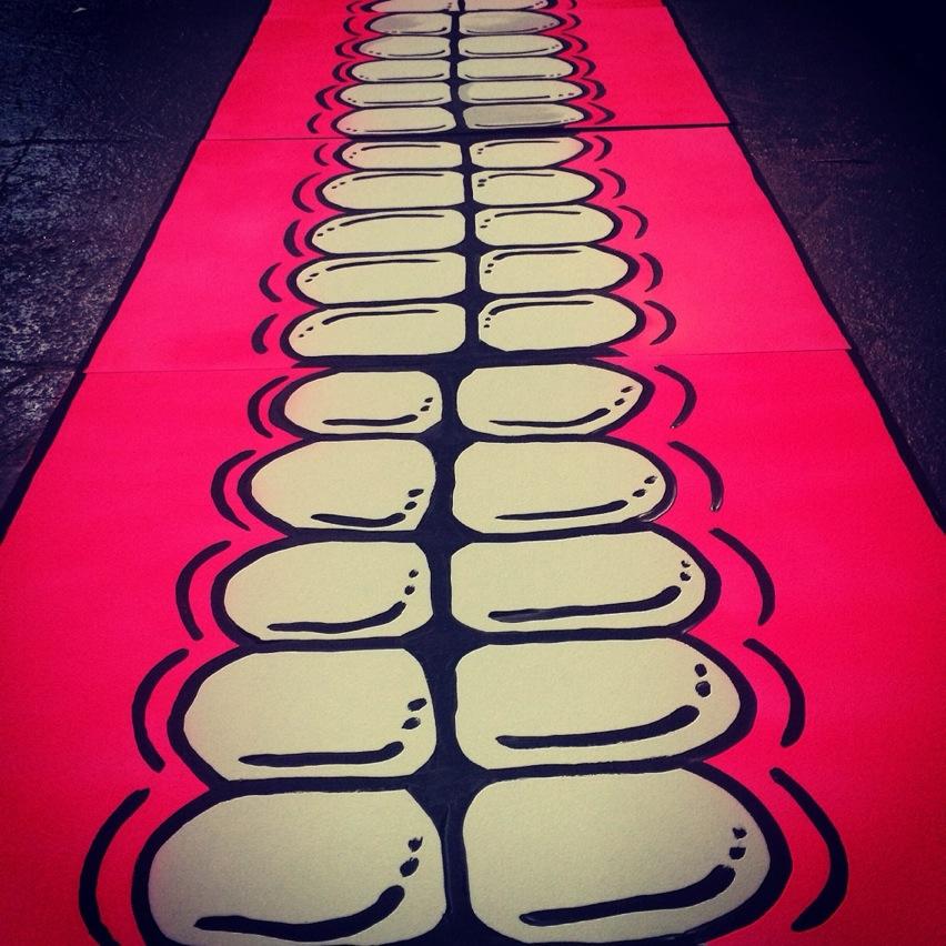 onlysweettoof's tweet photo. FAST TRACK #sweettoof #gums #spray #emamel #derailed #pandemicgallery @Pandemicgallery #nyc #12dec2014 http://t.co/egSX7m9eLU