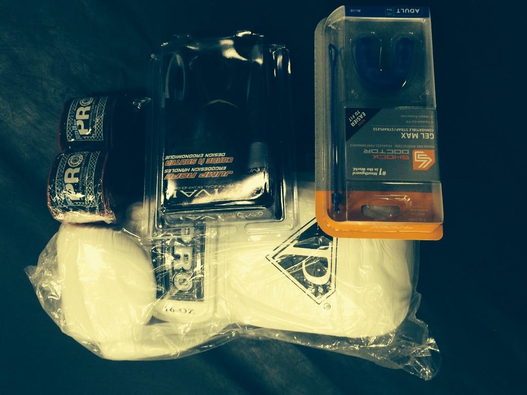 BoxingMid's tweet image. Get your gloves, hand wraps, mouthpiece and jump rope today. Get a deal when you sign up for a 4 month membership.