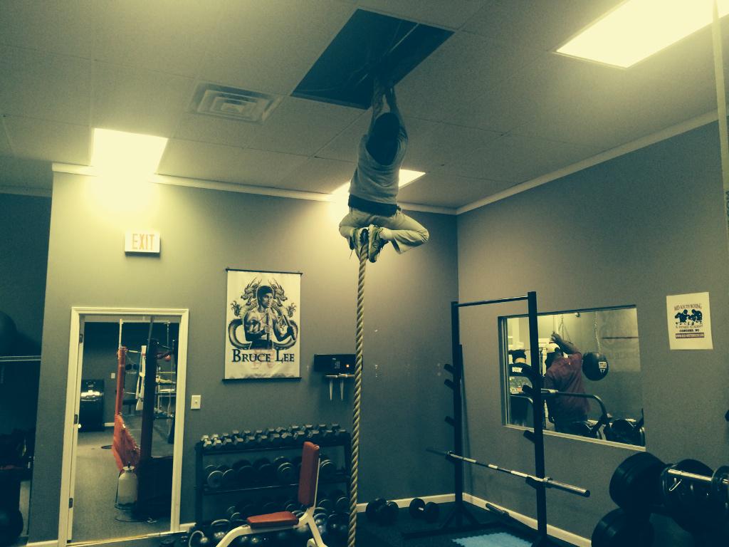 BoxingMid's tweet image. Join our youth boxing program. We teach kids great self defense, encourage fitness, and teach strong values.