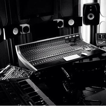 TheHenPlanner's tweet photo. Looking for guaranteed #henparty fun? Why we recommend @recordingdays in #london 👉 http://t.co/mXh2IZdN4d #xfactor http://t.co/yOq6lS86OV