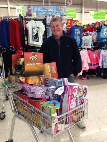 AsdaPeterlee's tweet photo. This lovely gentleman, Martin from SMA Haulage has today donated £114 worth of toys to our Present Appeal...amazing! http://t.co/QqhbsbIObb