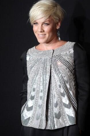 PinkReactions's tweet image. Really bitch? #MTVStars