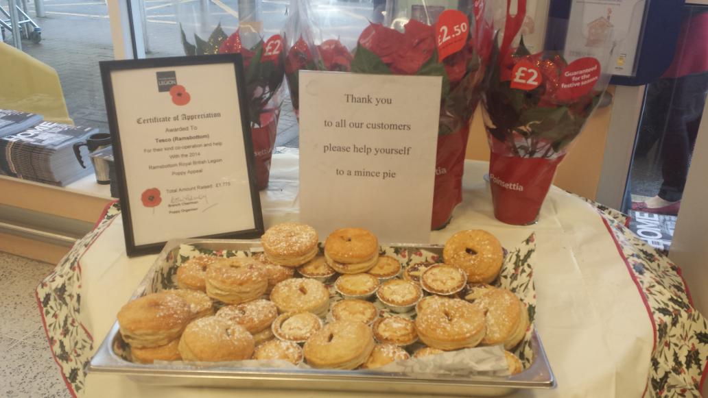 Free mince pies for all our customers today <a href="/TescoRamsbottom/">Tesco Ramsbottom </a> <a href="/Geddyboy100/">Ged Maher</a>