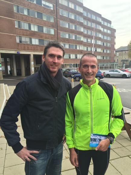 Great to meet @NigelGJ who has run 6 half marathons in 6 days in the memory of Phil Hughes.#putoutyourbats #inspiring