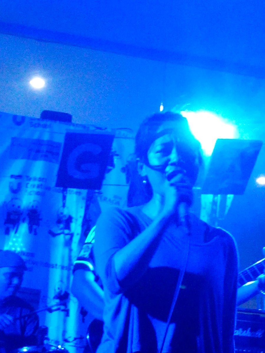 peragaTCIS's tweet photo. Miss bani dengan suara lead yang super tinggi. Woohhh!!!! http://t.co/GGX3TuwFiy