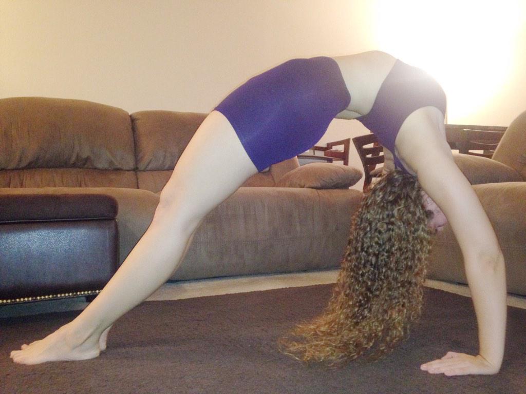GerardStephanie's tweet photo. #devotedyogis #dharmayogacenter #yogi #challenge #day5 #urdhvadhanurasana #liftedbowpose http://t.co/PnXFV0EgAw