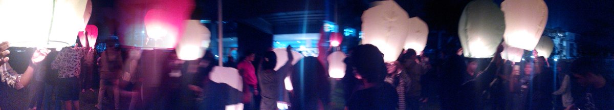 peragaTCIS's tweet photo. Lampion siap diterbangkan sebagai tanda berakhirnya acara http://t.co/e5GEdpvyqw