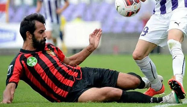 PlusFutbol's tweet photo. #EPEM | Cristian Portilla (@FansPortilla) un cántabro en territorio Puskas http://t.co/TwKqZVET8m por @RocioCandal14 http://t.co/keKZUcoef5