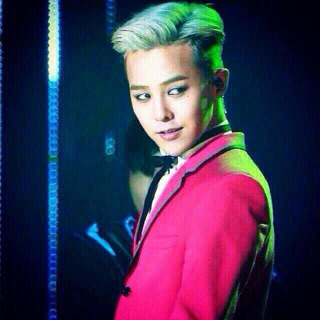 BIGBANG_gdlov's tweet photo. #twitter上にいるBIGBANGぺん全員と繋がるのが密かな夢だったりするのでとりあえずこれを見たBBペンさんはrtもしくはフォローしていただけると全力でフォローしに行きます http://t.co/oFveMgnugG
