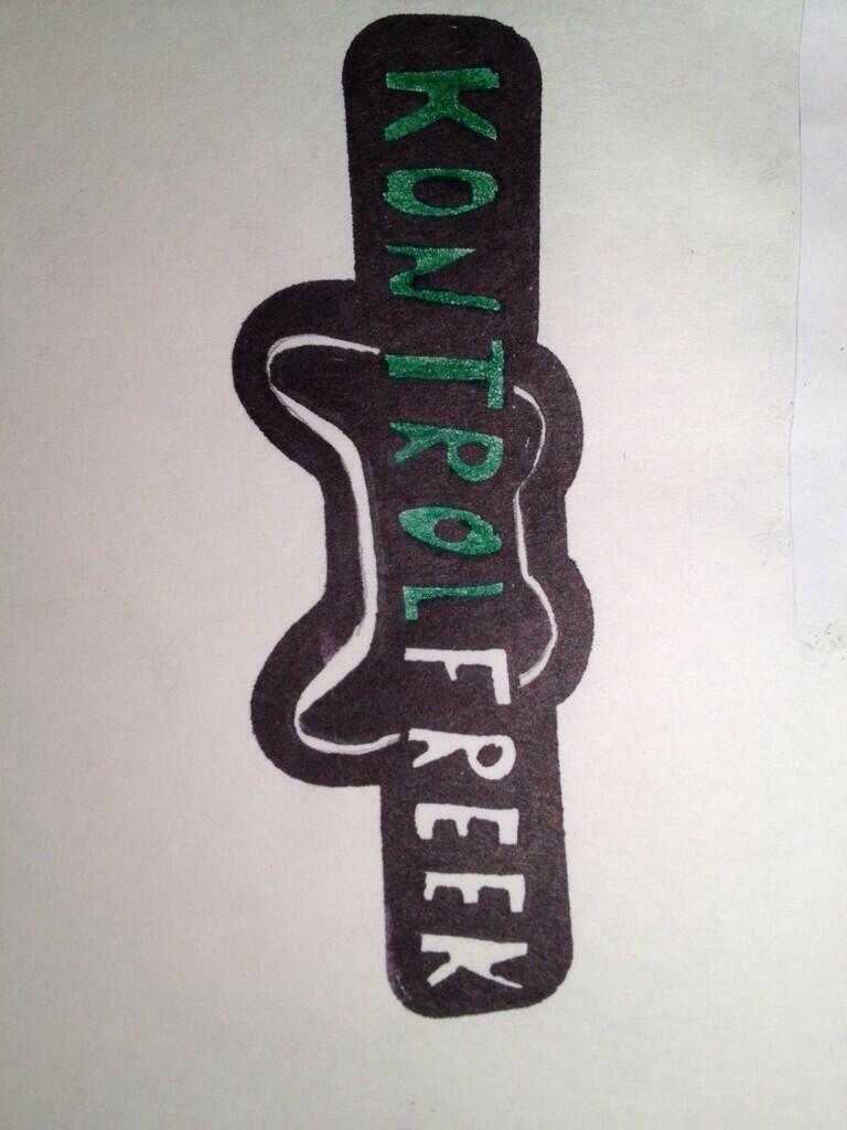 rxzzo's tweet image. #Kontrolfreak