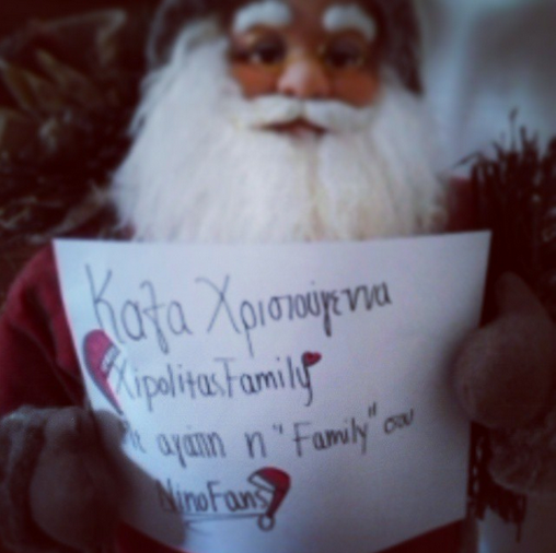 MaRinaNin0's tweet photo. @NINOXIP Με 💗 η Family σου..🎅
#christmas #love #ninofans http://t.co/eKrH0MqK6q