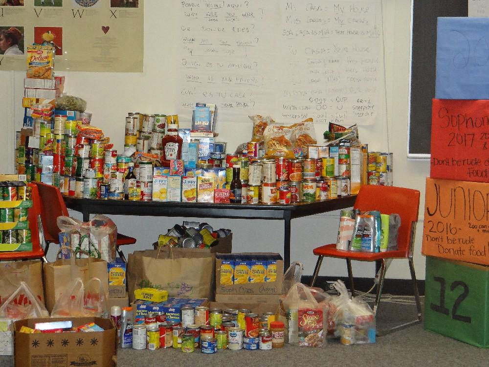 STALLIONSFAMILY's tweet photo. Food Drive http://t.co/xyw61joYw9
