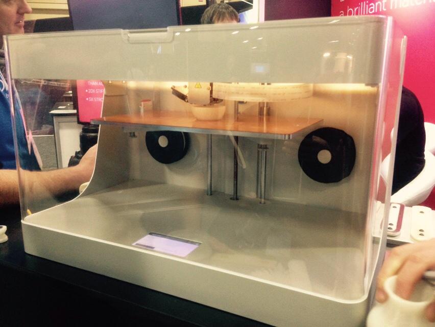 studentshackau's tweet photo. We got to see a 3d printer that prints carbon fiber! #au2014 #whatdoesthatmean #maker @AmericaMakes http://t.co/IG01TwBFdR