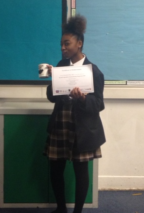 Y10bda's tweet photo. Givvaunhna winning an award for her part in the Rise Up programme at the BBC #It'sYourFuture #TeamGivhanmonell http://t.co/lD7dR6oT9e