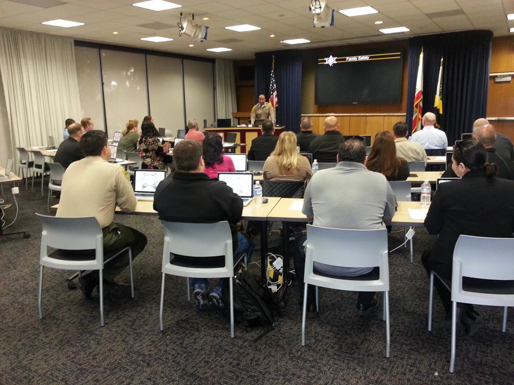 eCommLASD's tweet image. Starting social media class now. How to efficiently communicate w communites, #CyberSecurity &amp;amp; incident management.