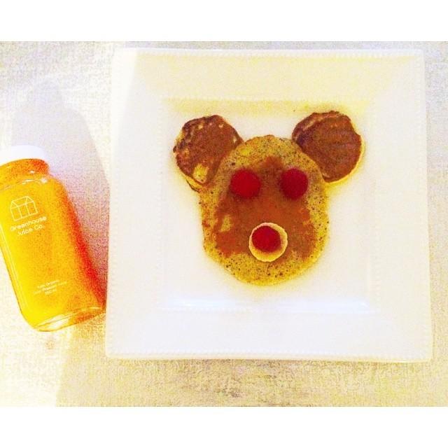 C_Fernandez__'s tweet photo. Well, because it's Friday (and I am a child). Gluten free pancakes and some cold pressed juice to start the day r... http://t.co/5u6sLl7jJ5