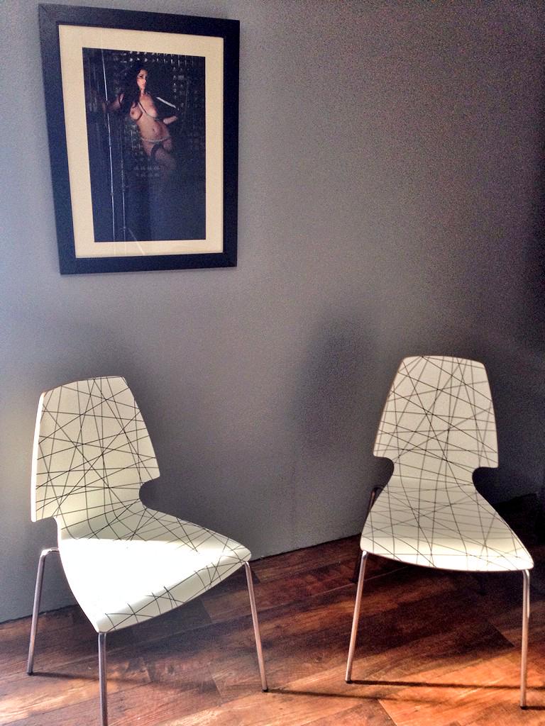 hollyrandall's tweet image. On this season of #adultfilmschool they hung some of my photos in my set office, can you guess who this one is? ;)