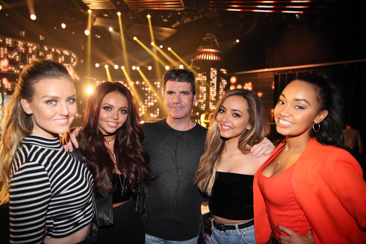 BrasilLM's tweet photo. Little Mix e Simon Cowell hoje nos estúdios do X Factor!! #MTVStars Little Mix http://t.co/VtjKb0qvUY