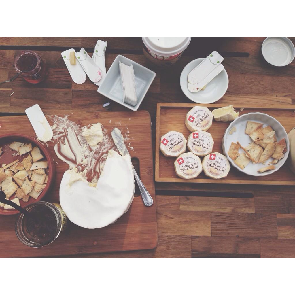 katrinamichele_'s tweet photo. Tough day at #wfmsanjose with @Cheezwhse http://t.co/QPfKSYPbdg