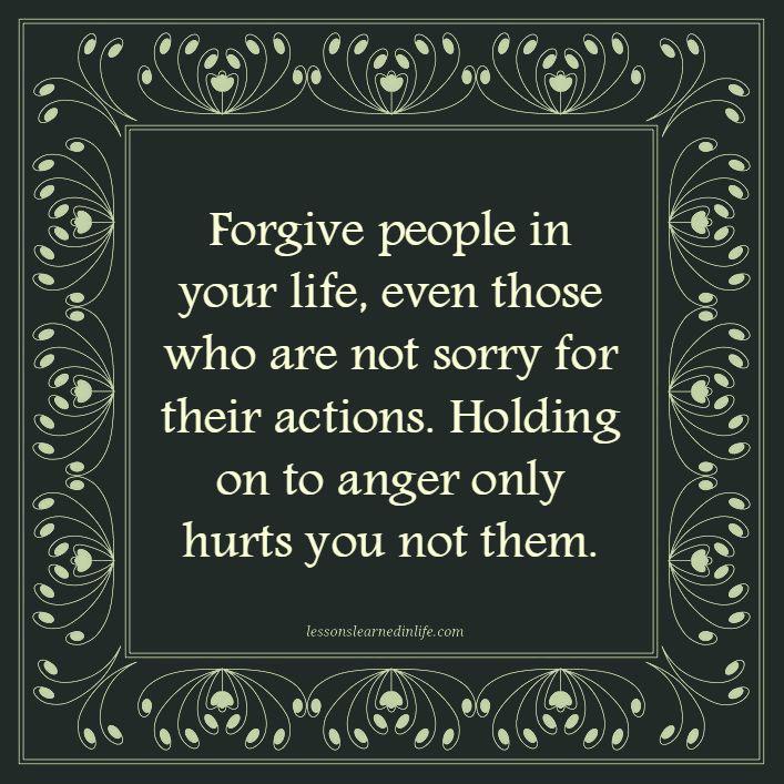 ParrotQuotes1's tweet photo. "Forgive people..." #GetPositiveStayPositive http://t.co/8FoBK7j2nR