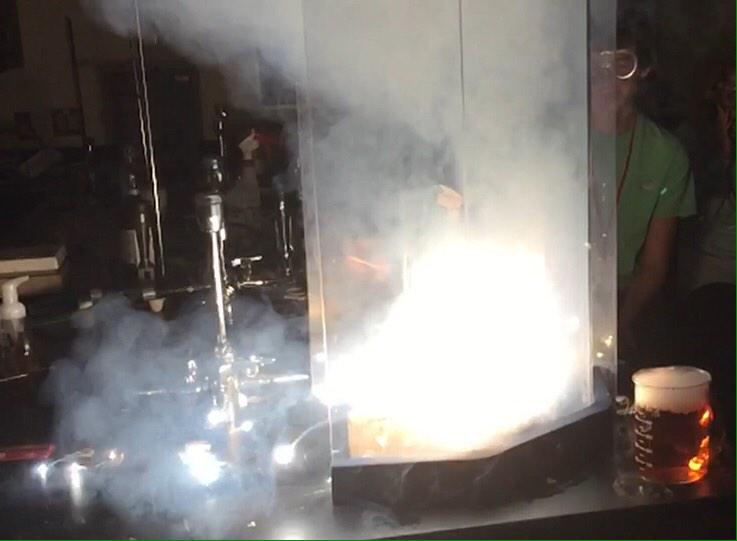 Replacement reaction demo for AP chemistry class. CO2(s) + Mg(s) -> C(s) + MgO(s) and lots of fog, light and sparks!