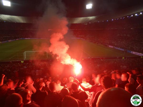 DFR1908's tweet photo. “@Feijenoord12: Magie http://t.co/G1WSNrLjXO”