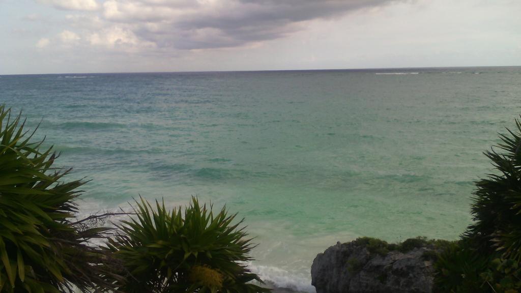 Rodrililita's tweet photo. Tulum hermoso http://t.co/dBDNdacih3