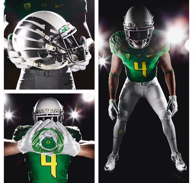 QuackZone's tweet photo. Oregon Ducks Uniforms for the PAC 12 Championship Tonight #QuackZone http://t.co/1PmqX4ZnmT