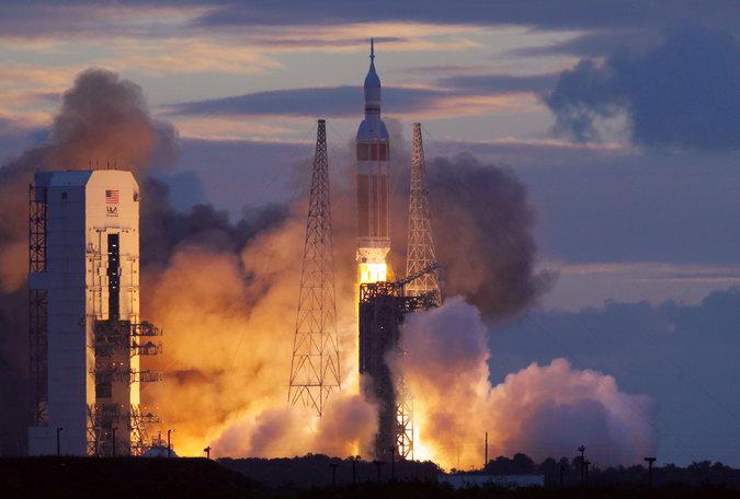 #NASA lets us know they're still relevant but need to work on #livestream.Read your #DailyHype bit.ly/1FUdxLA