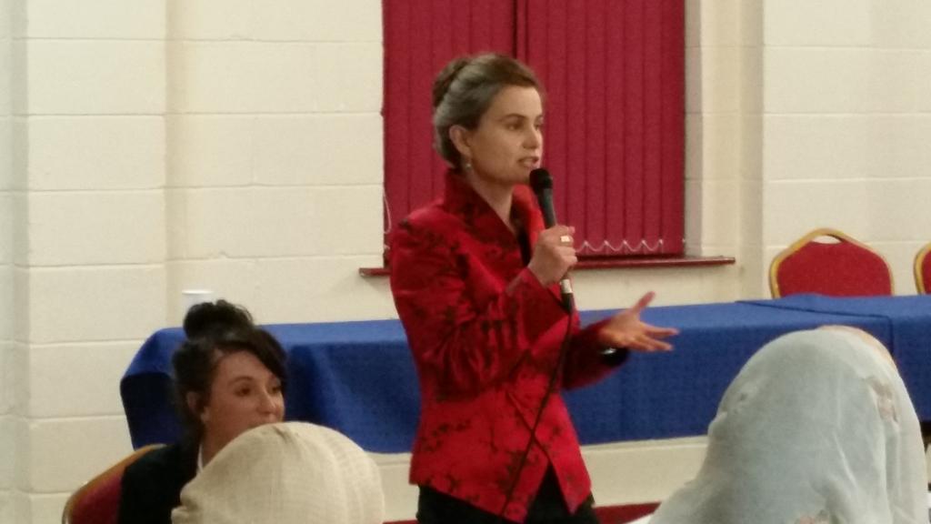 cathpinder's tweet image. Fantastic event at al hikma @Jo_Cox1 @BatleyLabour