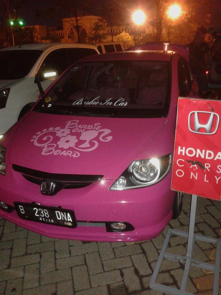 Barbie loading modslide pik 6 des cc <a href="/ModifiCARtion/">ModifiCARtion</a>