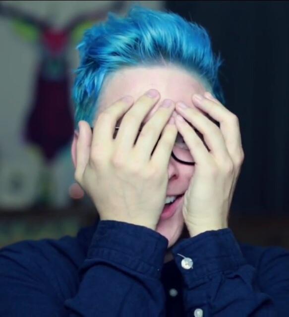 lixuidguilt's tweet photo. @tyleroakley YOUR REACTIONS WERE SO CUTE!🙈 #TylerReactsToTeensReact http://t.co/J9fSqrqztl http://t.co/PWR50jLuJy