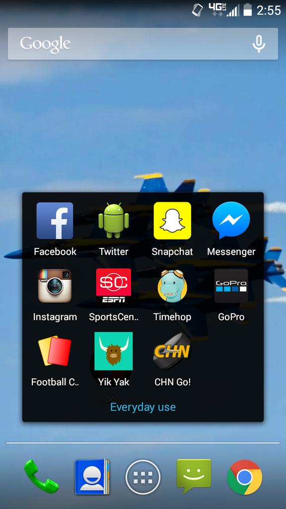 FSUMonkeyMan's tweet image. "They said I could be anything so I became the twitter logo." #AndroidBot #GoHomeYouAreDrunk