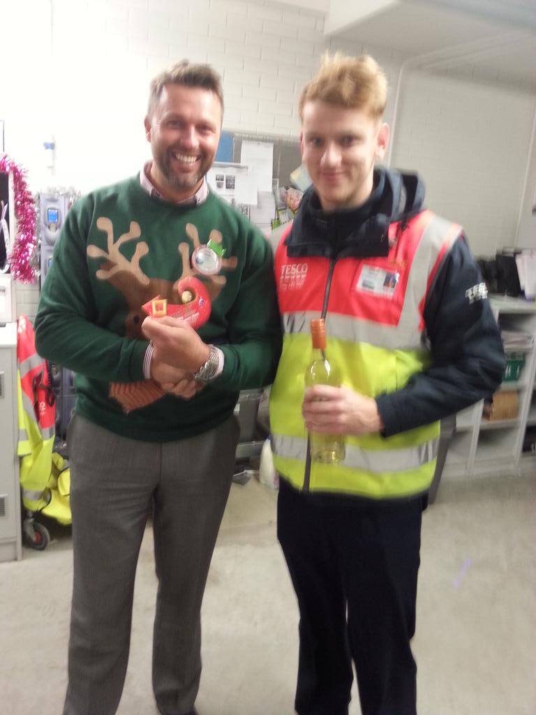 Dot com,2 wow comments in a week,Go Aaron.Service superstar !!!