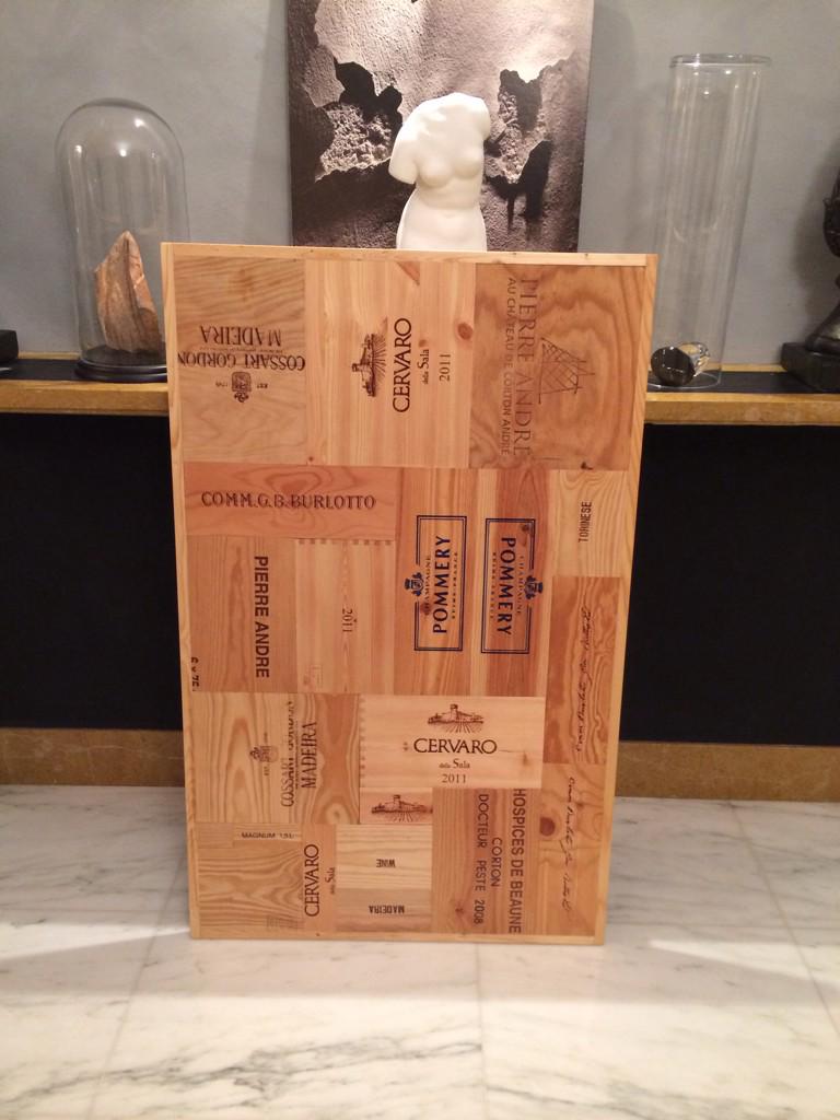 Vi piace e' un tavolo