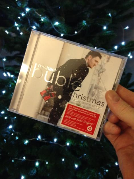 IdleandWild's tweet photo. It's that time of year! #MickyBubbles http://t.co/TWmmuMxghp