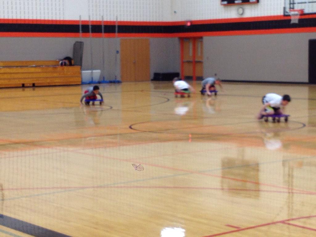 WDPMSPEHEALTH's tweet photo. Fit Friday MS PE Today! Great work 6th Graders! #PEMSWDP6 http://t.co/GiCzMozLiX