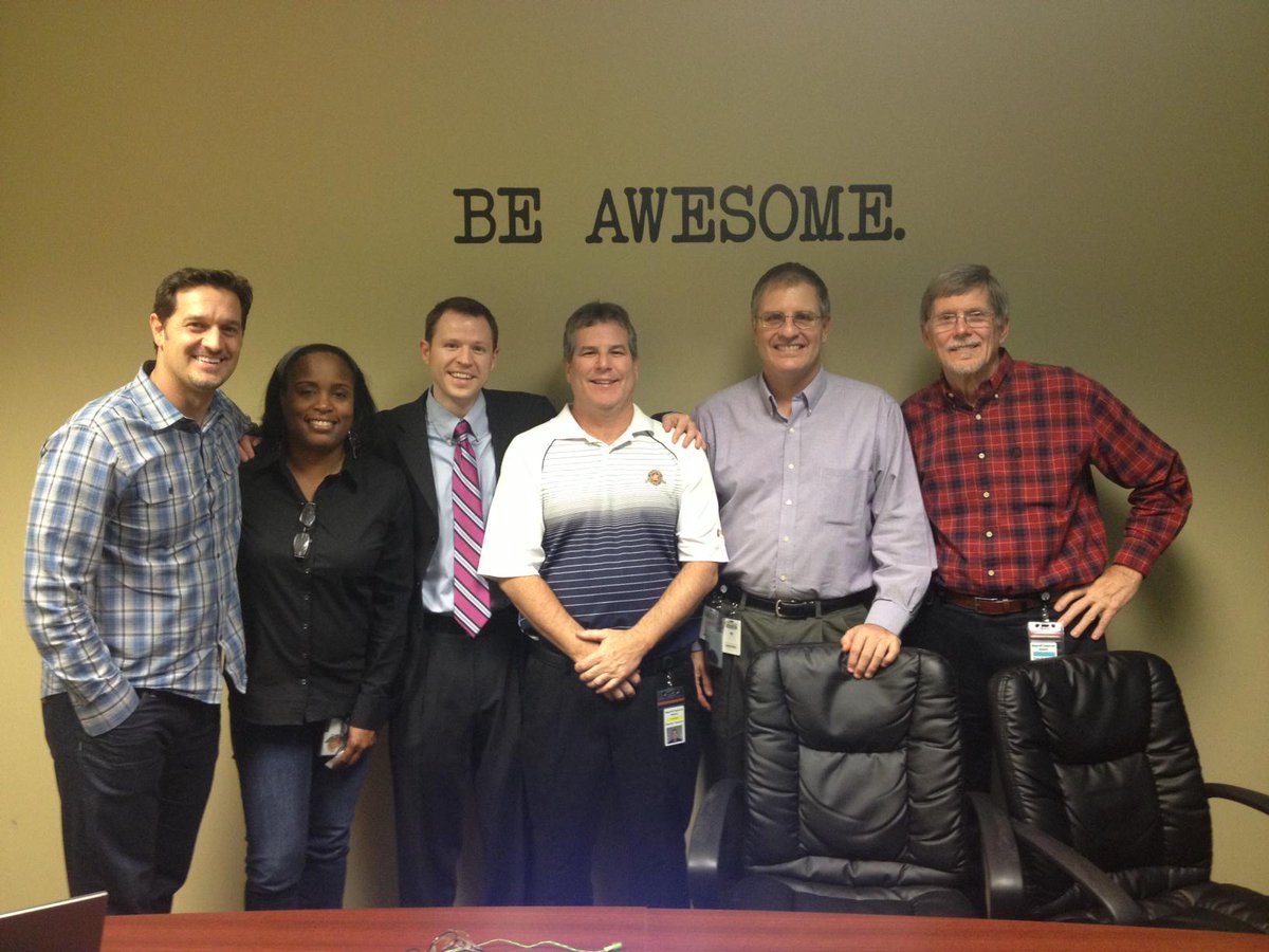 The #Leadercast Team enjoyed great conversation with #BagcraftPapercon on <a href="/DrHenryCloud/">Dr. Henry Cloud</a>'s Beyond You Influence talk!