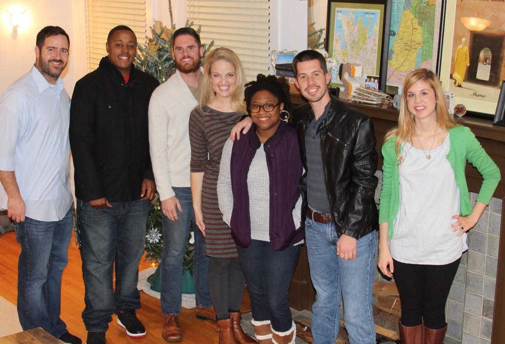 TMProject's tweet image. Love this crew, how they hustle to serve kids, have hearts for young leaders, making world brighter. Team #TMProject