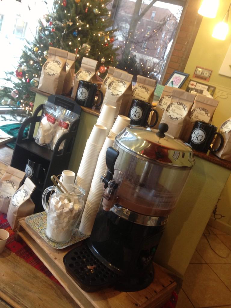 LeslieAnnHoward's tweet photo. Friday #hotchocolatebreak @GailAmbrosius #yum http://t.co/JyPmRcnQal