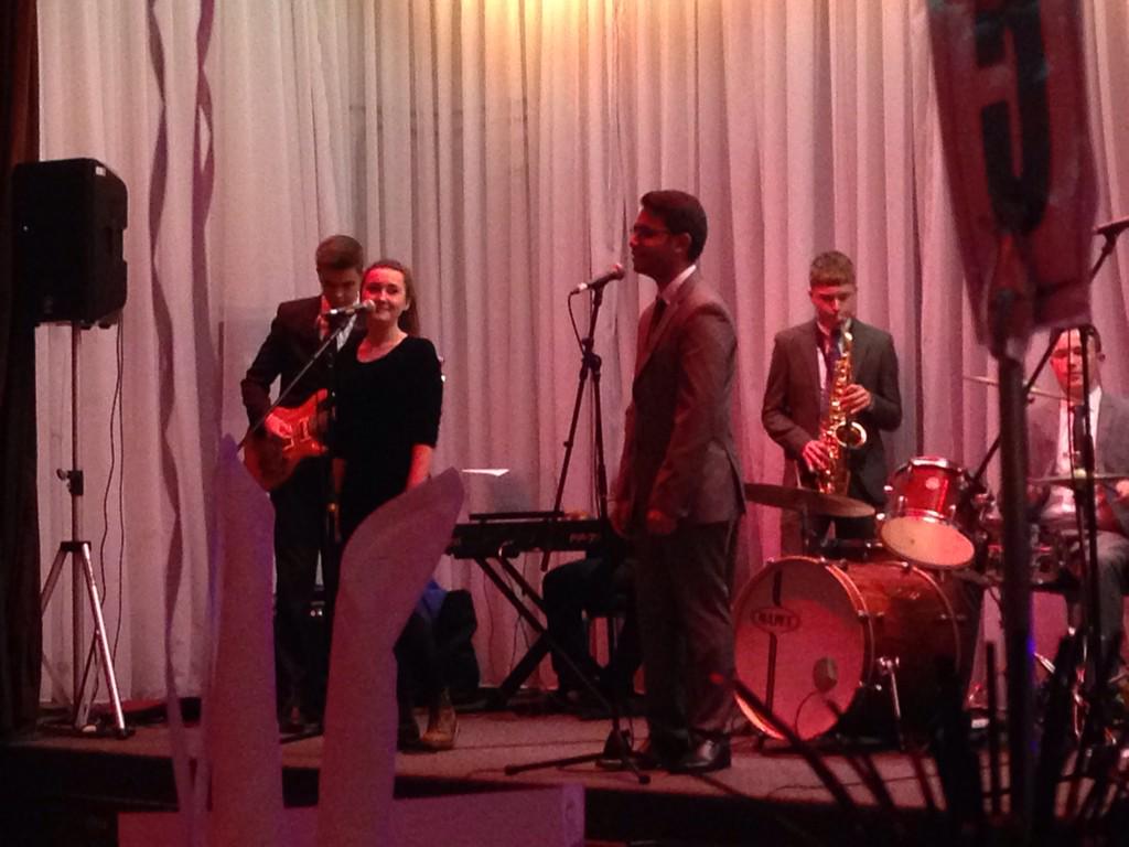 boadance's tweet photo. Holiday Inn @MusicBOA Viva Las Vegas http://t.co/3XI6vFtU8r