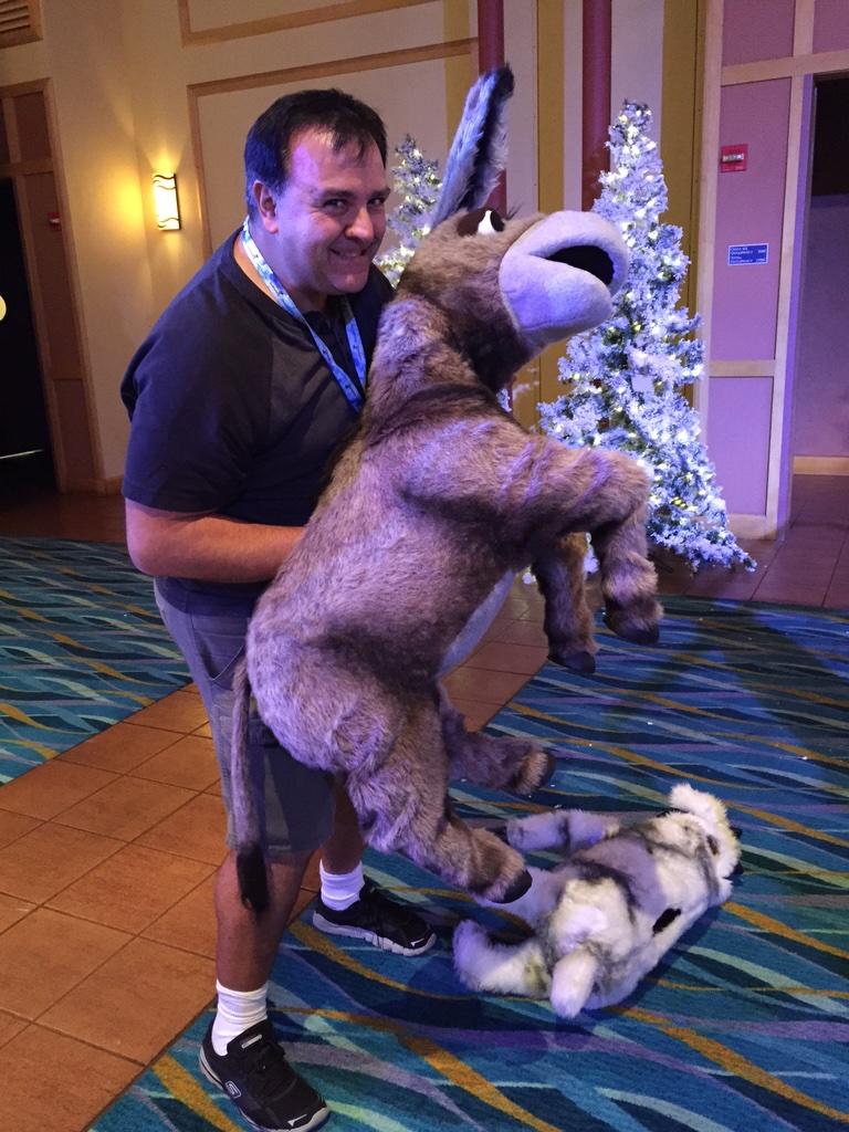 B4Hv1gRIgAADhUi.jpg:large